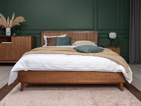 Односпальная кровать Tempo - Кровать из массива с вертикальной фрезеровкой и декоративным обрамлением изголовья